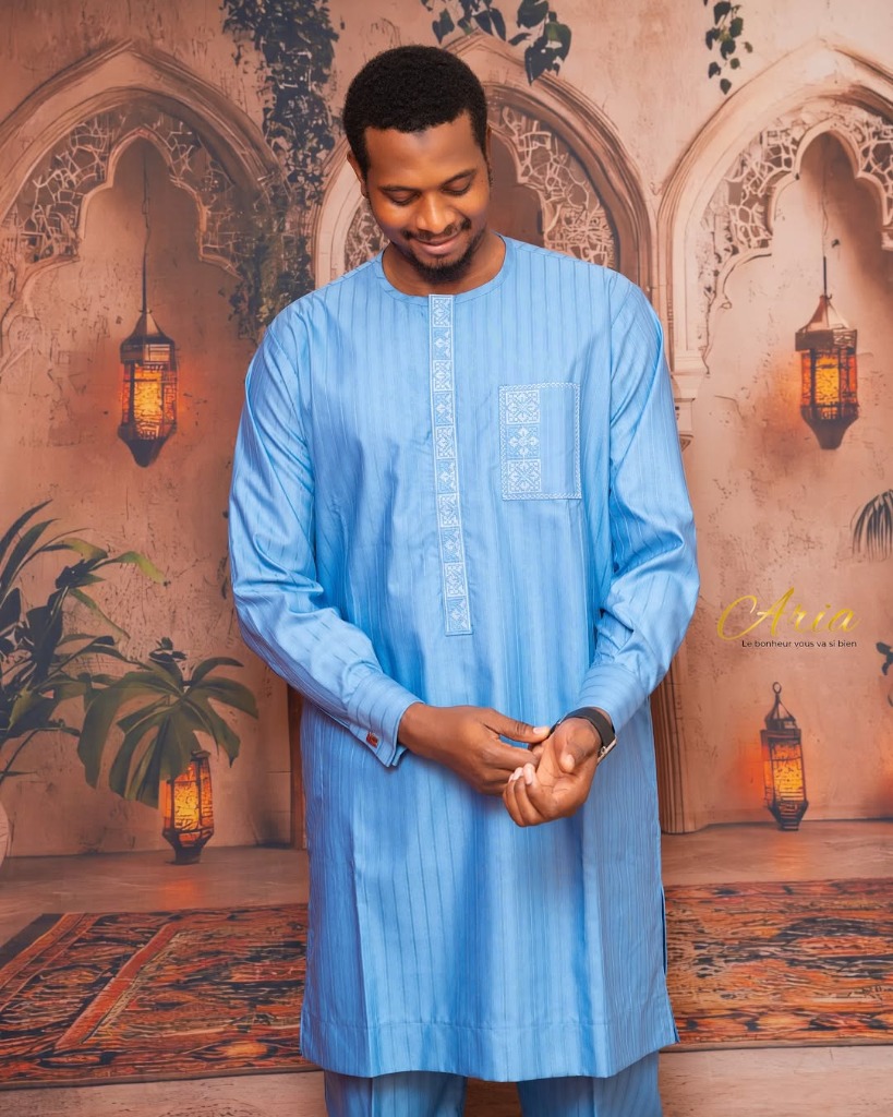 Tenue Homme – Bleu Majesté